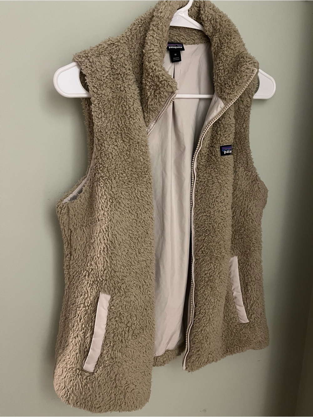 Patagonia Los Gatos fuzzy Sherpa zip up vest size M